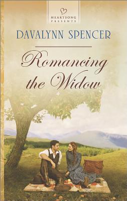 Romancing the Widow (Heartsong Presents)