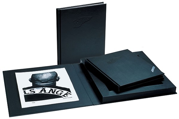 HELL'S ANGELS MOTORCYCEL CLUB ( Limited Edition with signed photo )